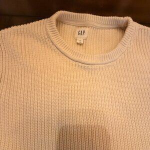 Cream colored Gap Men's medium sweater, relaxed fit